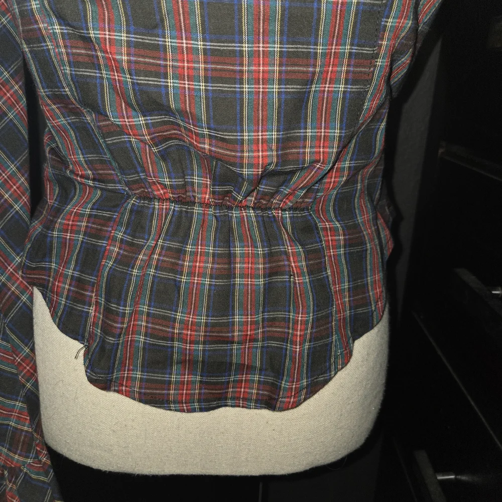 Diane Gilman Plaid Blouse with Red Accents - Picture 7 of 9